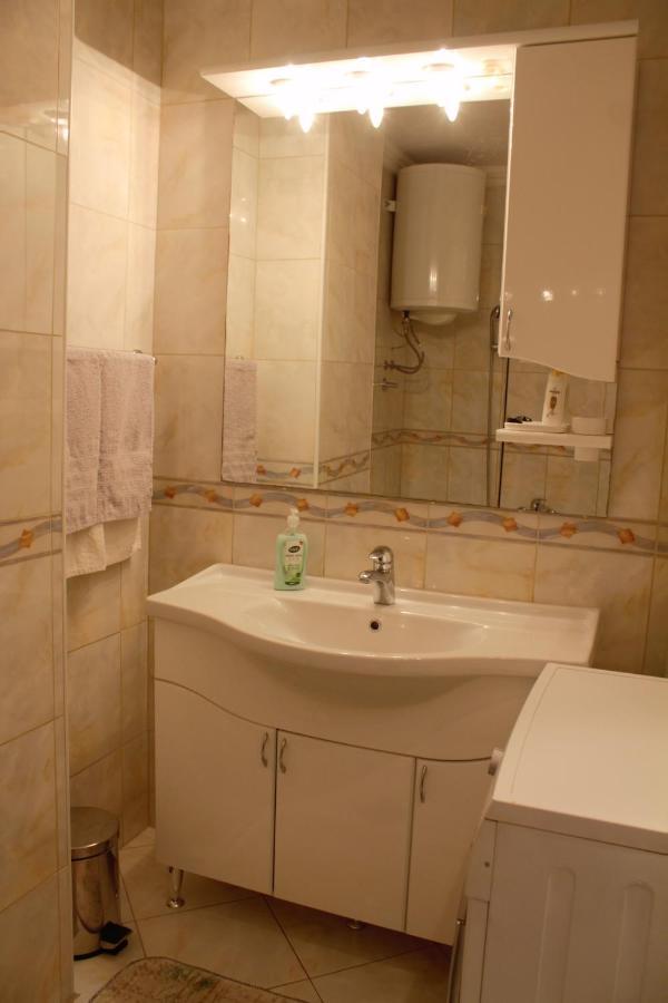 Appartement Apartman Anida à Mostar Extérieur photo